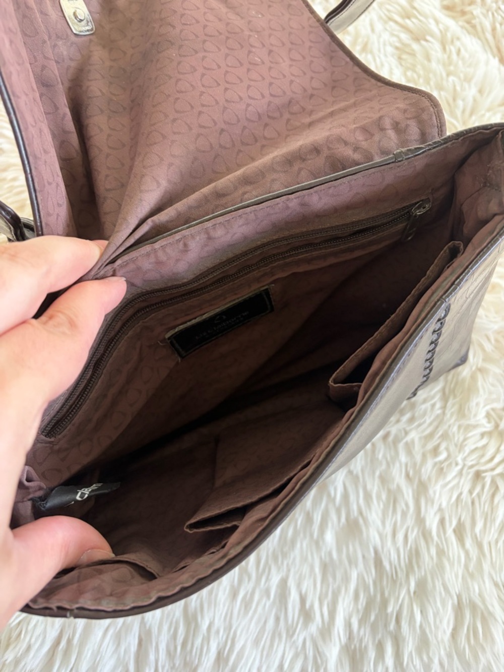 Liz Claiborne black Shoulder Bag - Picture 6 of 6